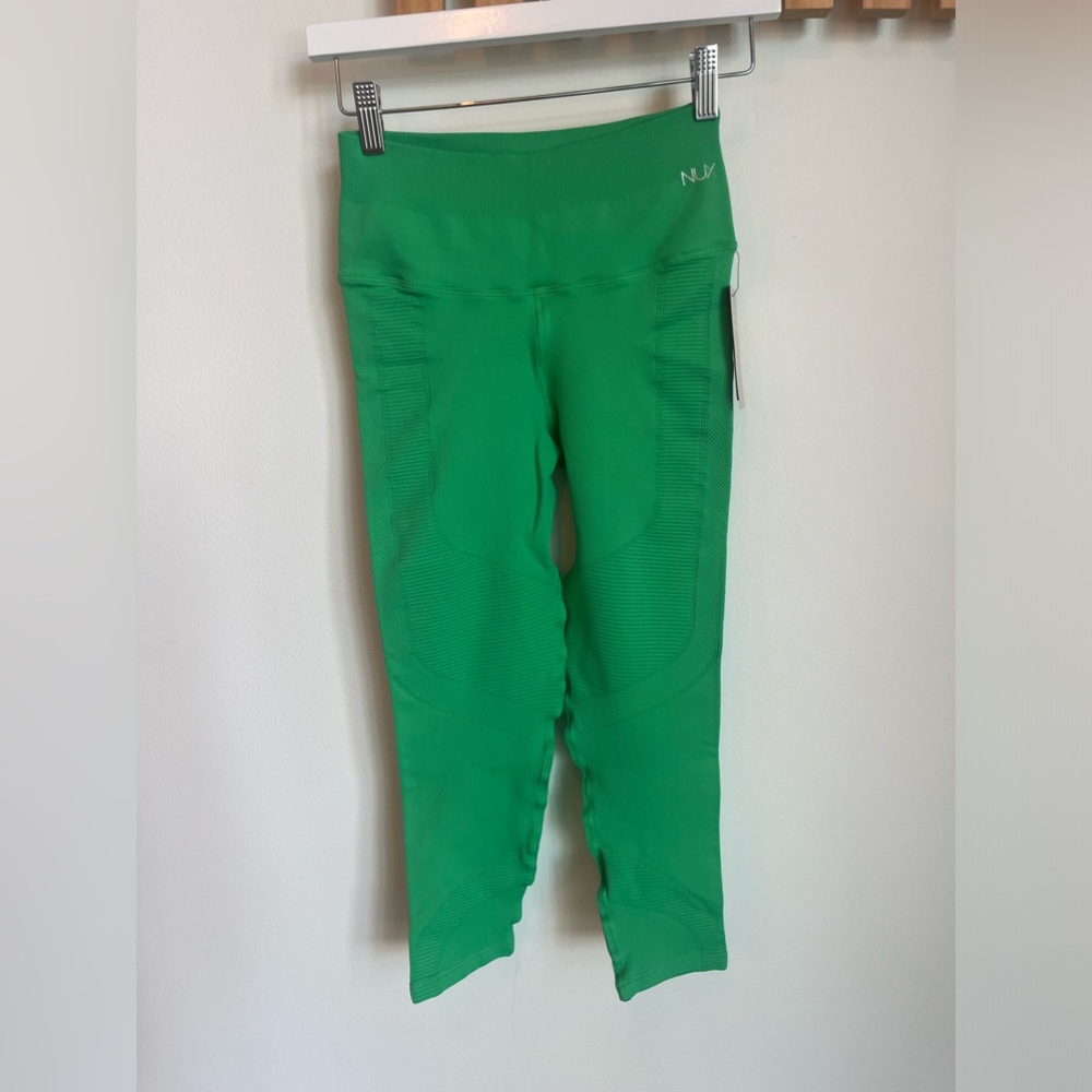 NWT NUX 7/8 moderate compression leggings -  SMALL